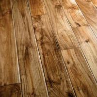 Handscraped Solid:<br /> Acacia Natural